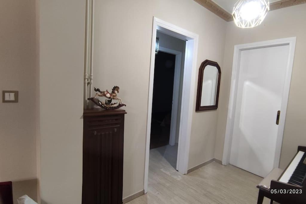 Sq Varnava Appartment Athen Exterior foto
